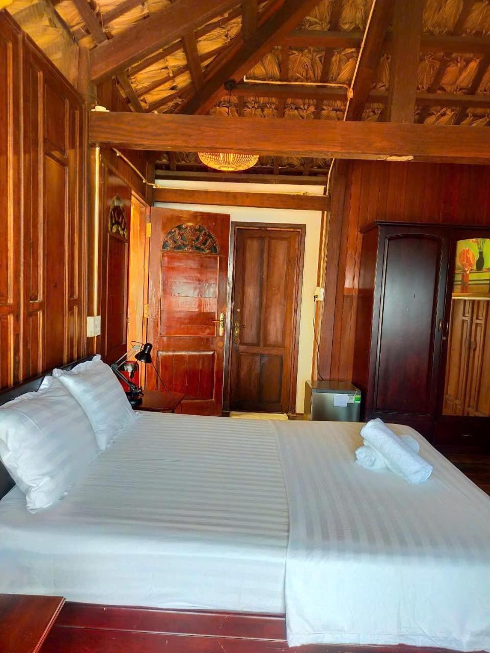 Cham Island Wooden Cabin Hoi An Eksteriør billede